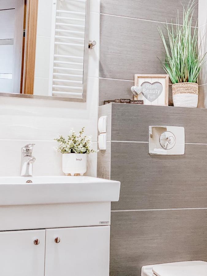 Apartamenty Flat White Ruczajowa Zielona Góra Esterno foto